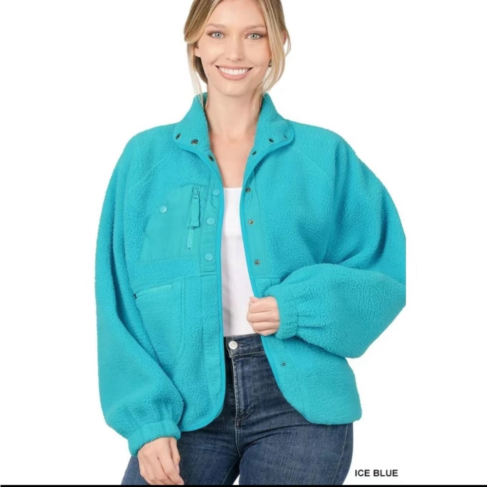 NWT - Fleece jacket, ice blue.